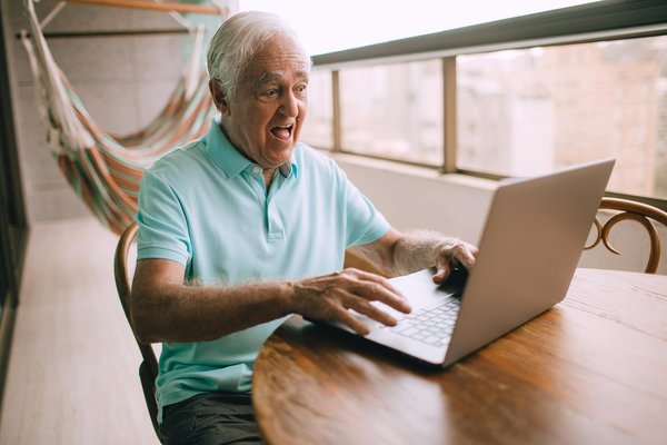 Bienfaits du Yoga et de la Méditation : Boostez la Santé des Seniors !